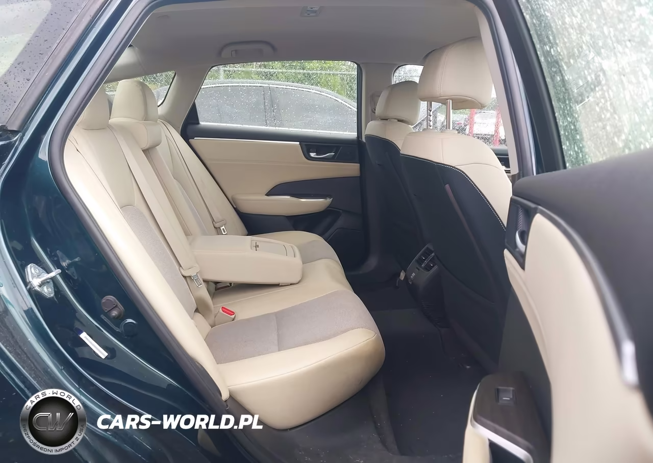 2018 Honda Clarity Plug-In Hybrid VIN:JHMZC5F12JC013682 - 8