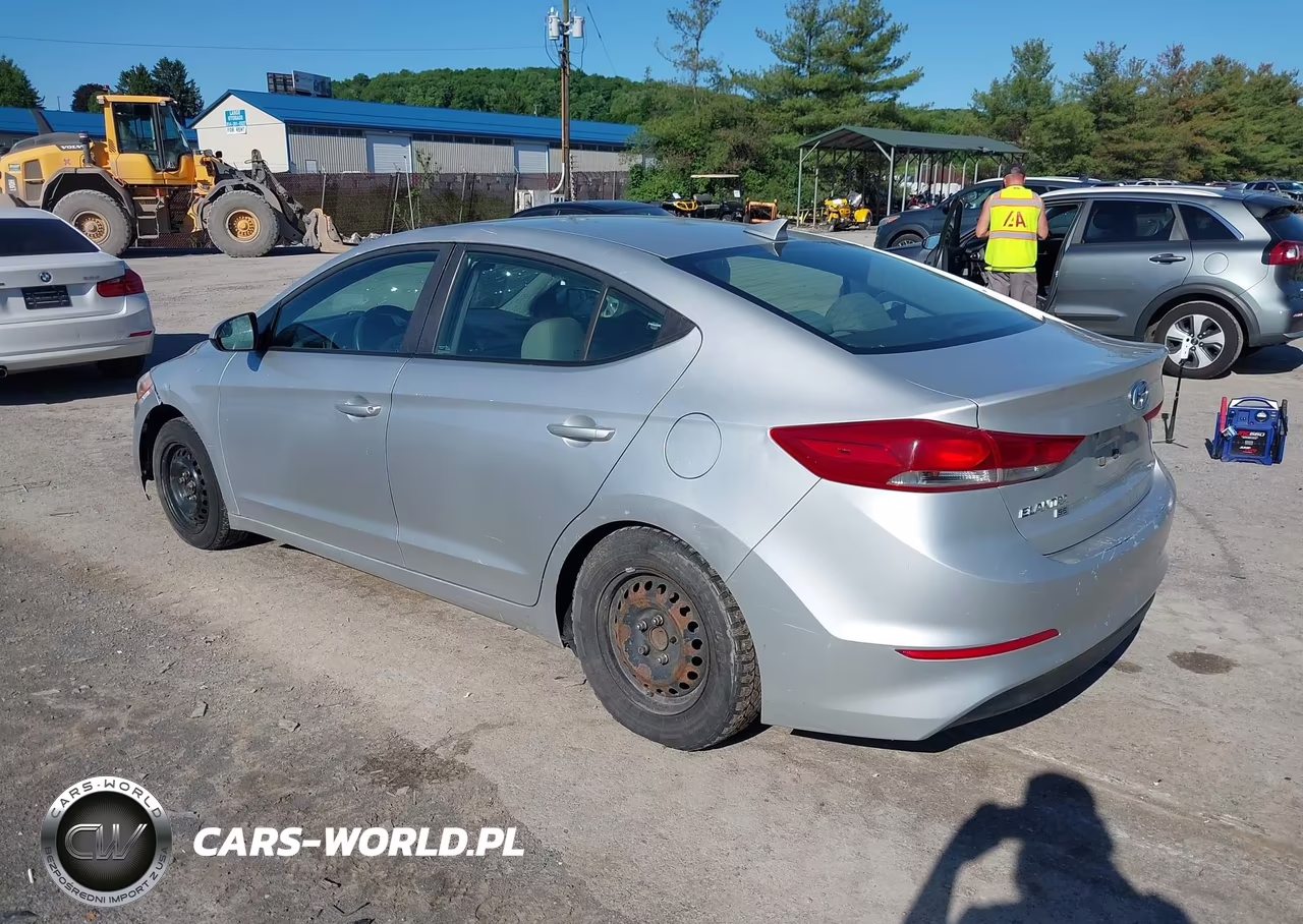 2017 Hyundai Elantra Se VIN:5NPD74LF9HH100178 - 3