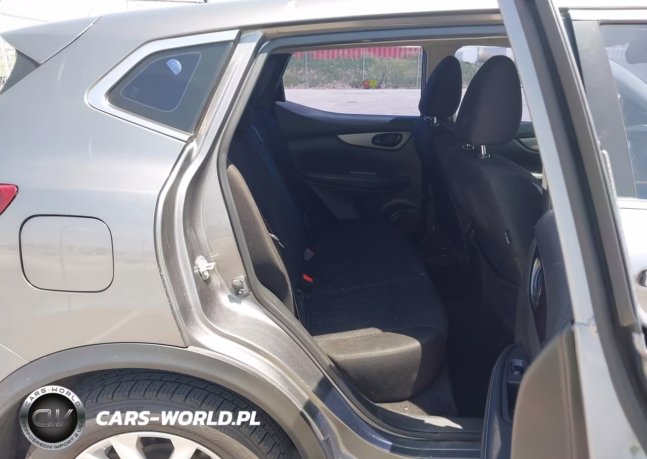 2019 Nissan Rogue Sport S VIN:JN1BJ1CR1KW625662 - 8