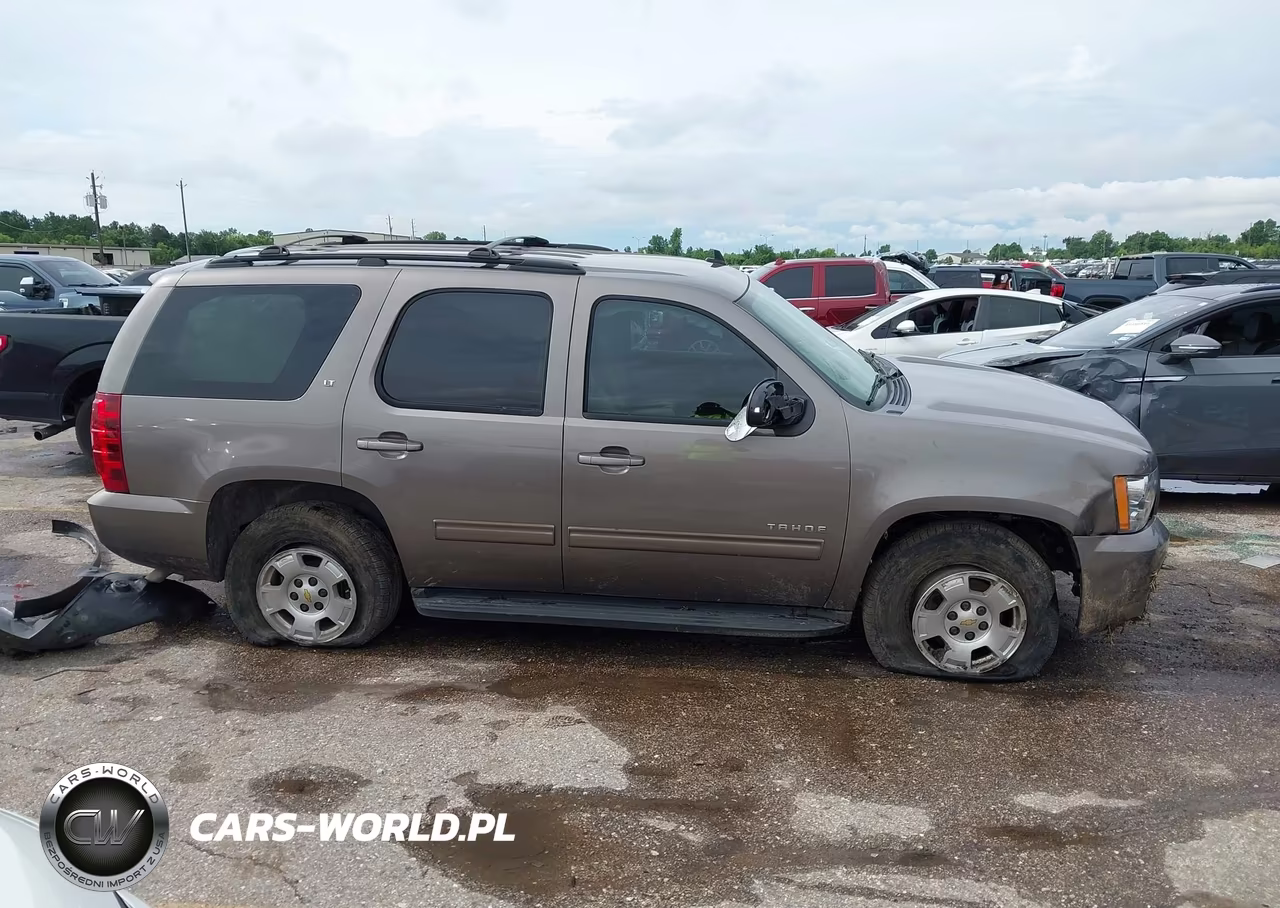 2012 Chevrolet Tahoe Lt VIN:1GNSCBE06CR285721 - 13