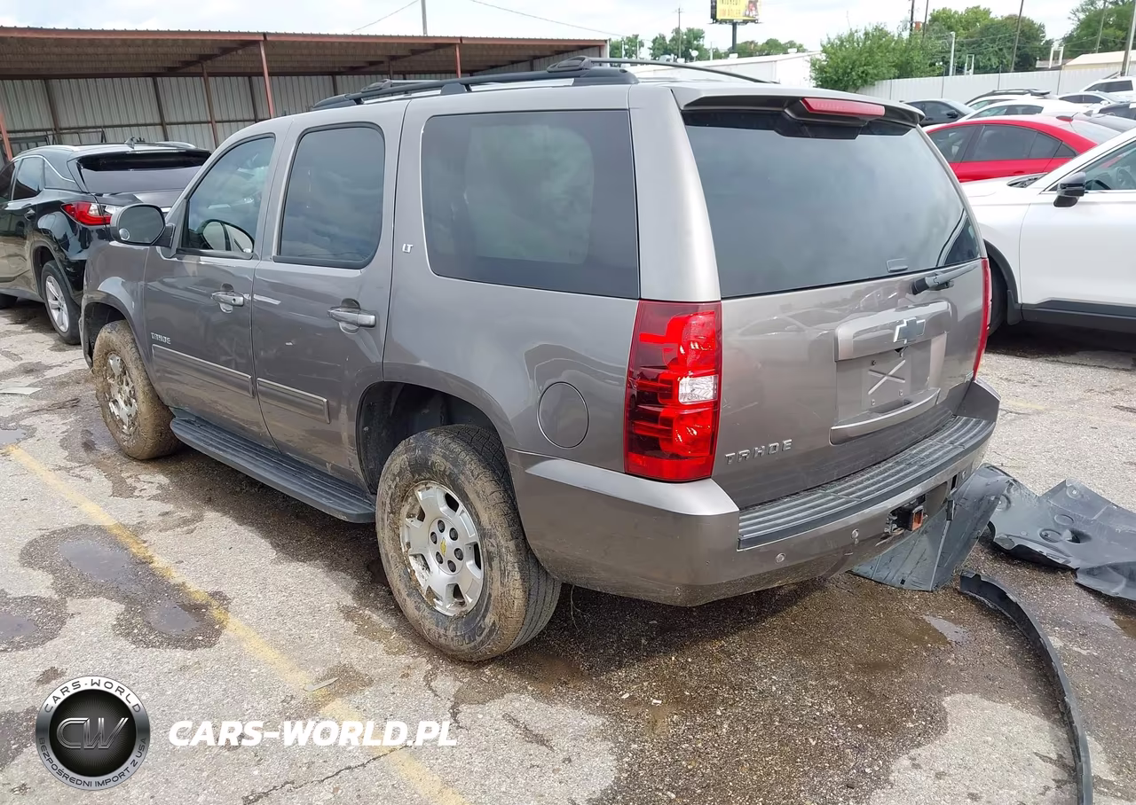 2012 Chevrolet Tahoe Lt VIN:1GNSCBE06CR285721 - 3