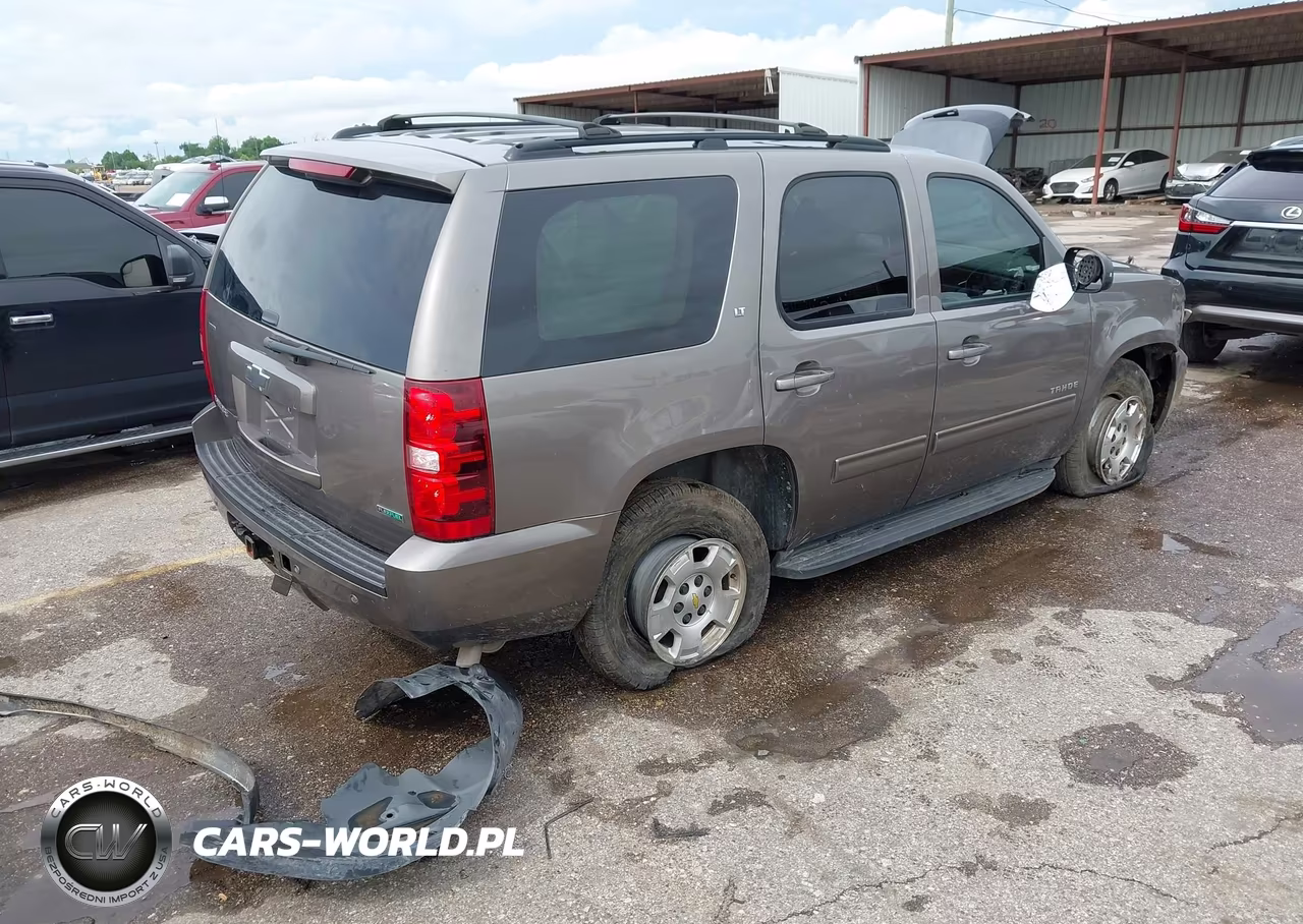 2012 Chevrolet Tahoe Lt VIN:1GNSCBE06CR285721 - 4