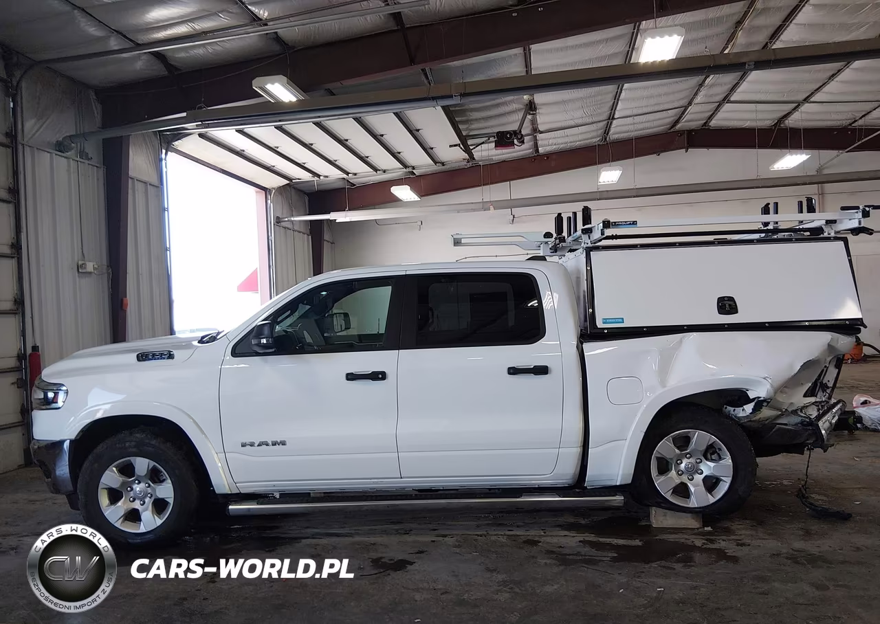 2026 Ram 1500 Big Horn 4X4 5'7 Box VIN:1C6RRFFG3TN294951 - 15