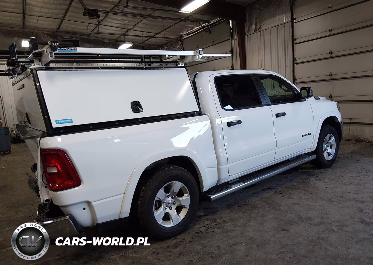 2026 Ram 1500 Big Horn 4X4 5'7 Box VIN:1C6RRFFG3TN294951 - 4