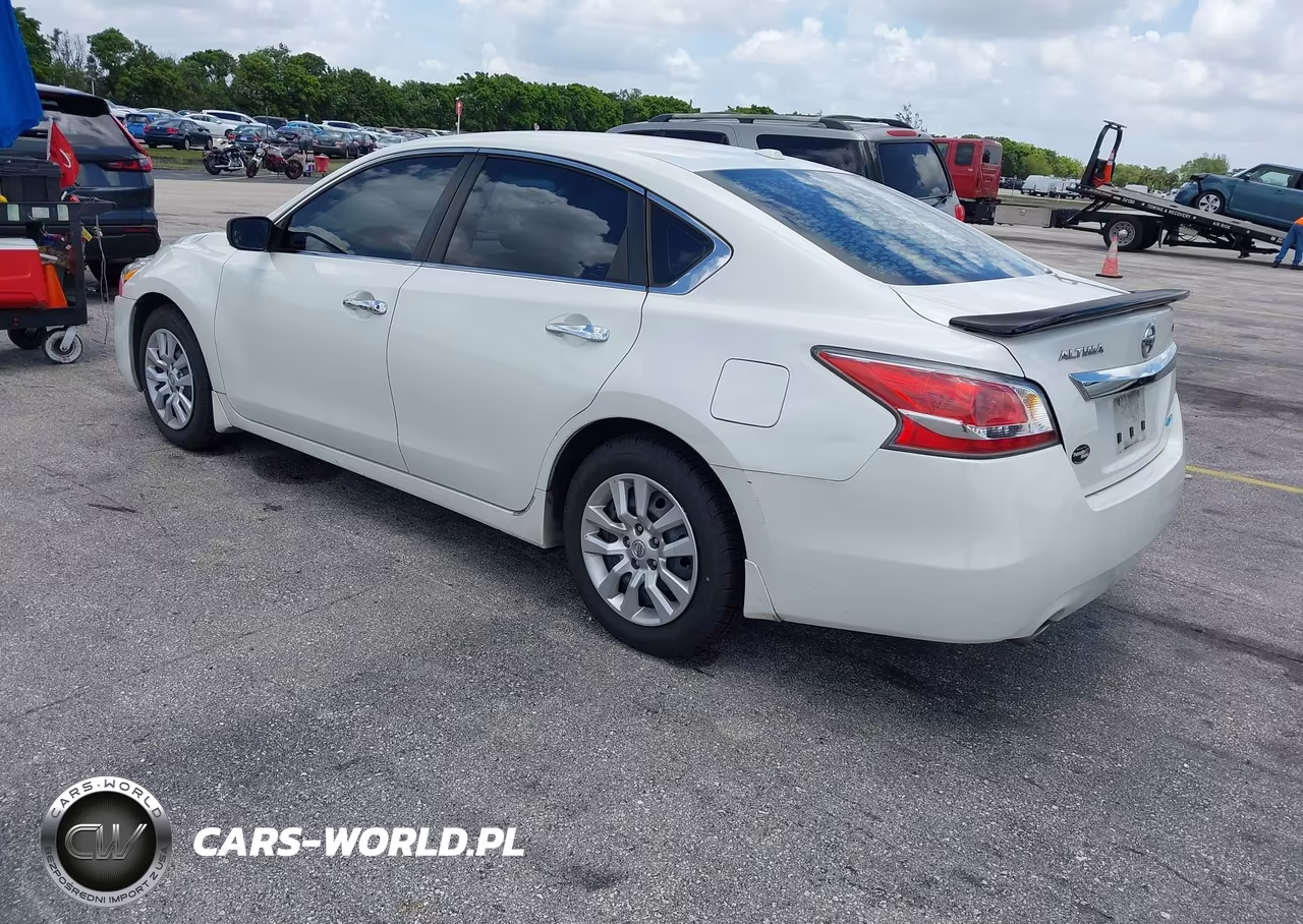 2014 Nissan Altima 2.5 S VIN:1N4AL3APXEC422538 - 3
