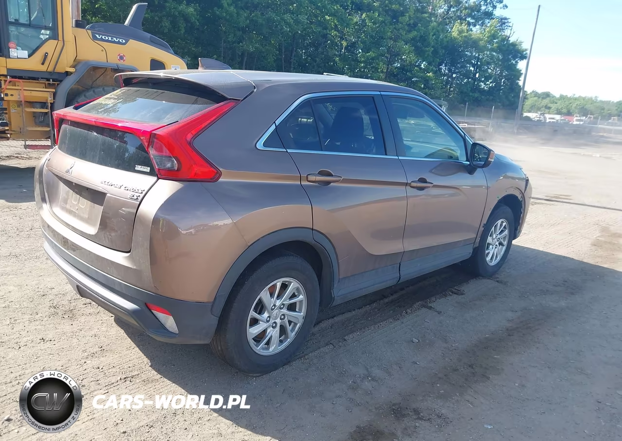 2018 Mitsubishi Eclipse Cross Es VIN:JA4AT3AA1JZ048375 - 4