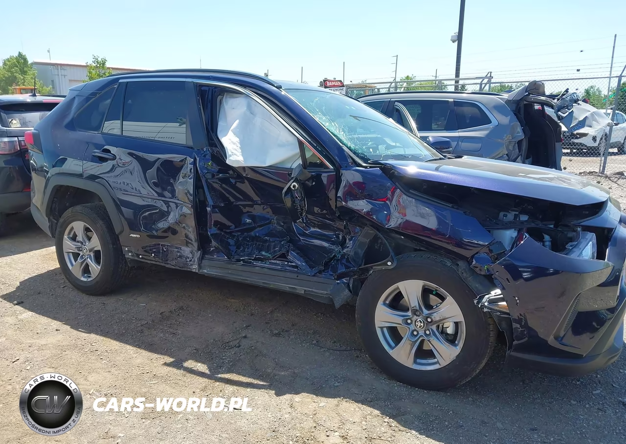 2025 Toyota Rav4 Hybrid Xle VIN:4T3RWRFVXSU185427 - 17