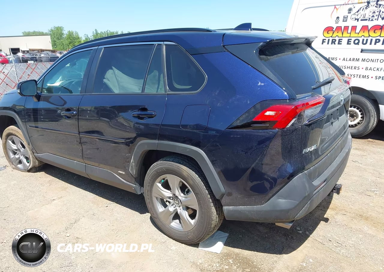 2025 Toyota Rav4 Hybrid Xle VIN:4T3RWRFVXSU185427 - 3