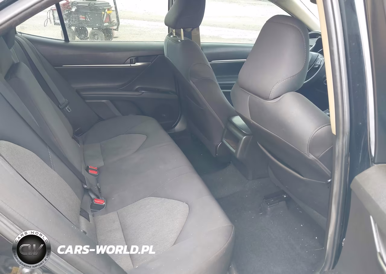 2019 Toyota Camry Le VIN:4T1B11HK5KU216953 - 8