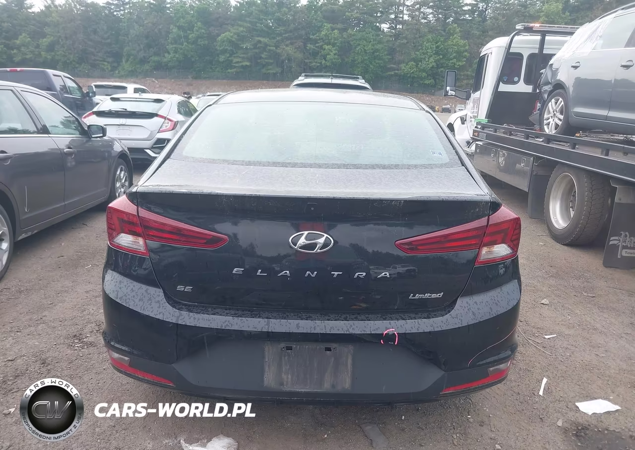 2019 Hyundai Elantra Se VIN:KMHD74LFXKU759069 - 17