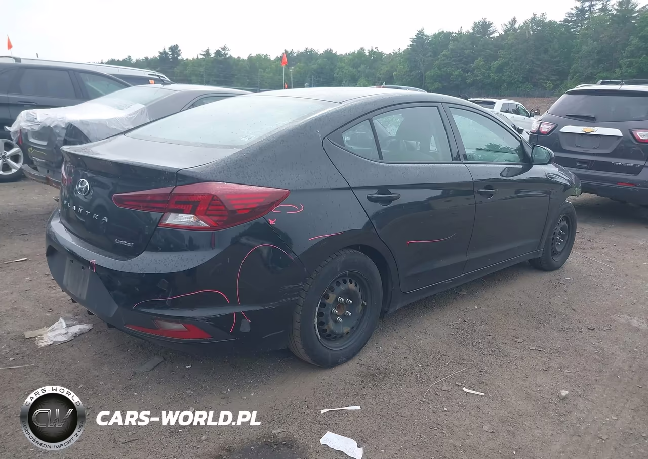 2019 Hyundai Elantra Se VIN:KMHD74LFXKU759069 - 4