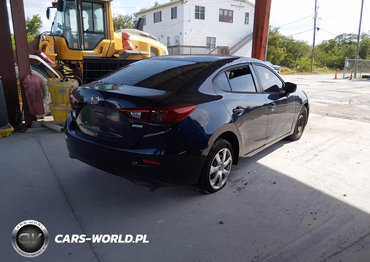 2015 Mazda Mazda3 I Sport VIN:3MZBM1U73FM230063 - 4