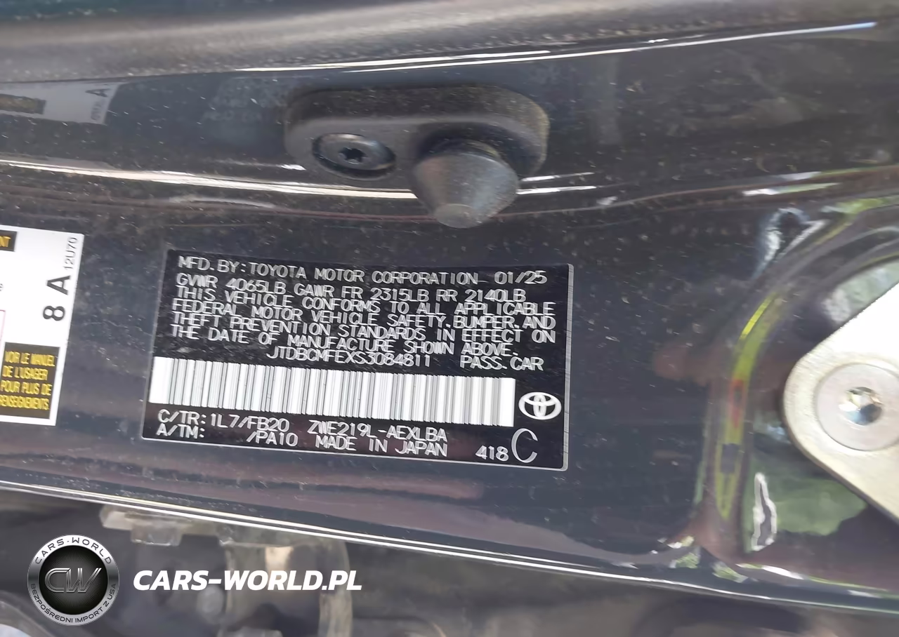 2025 Toyota Corolla Hybrid Le VIN:JTDBCMFEXS3084811 - 9