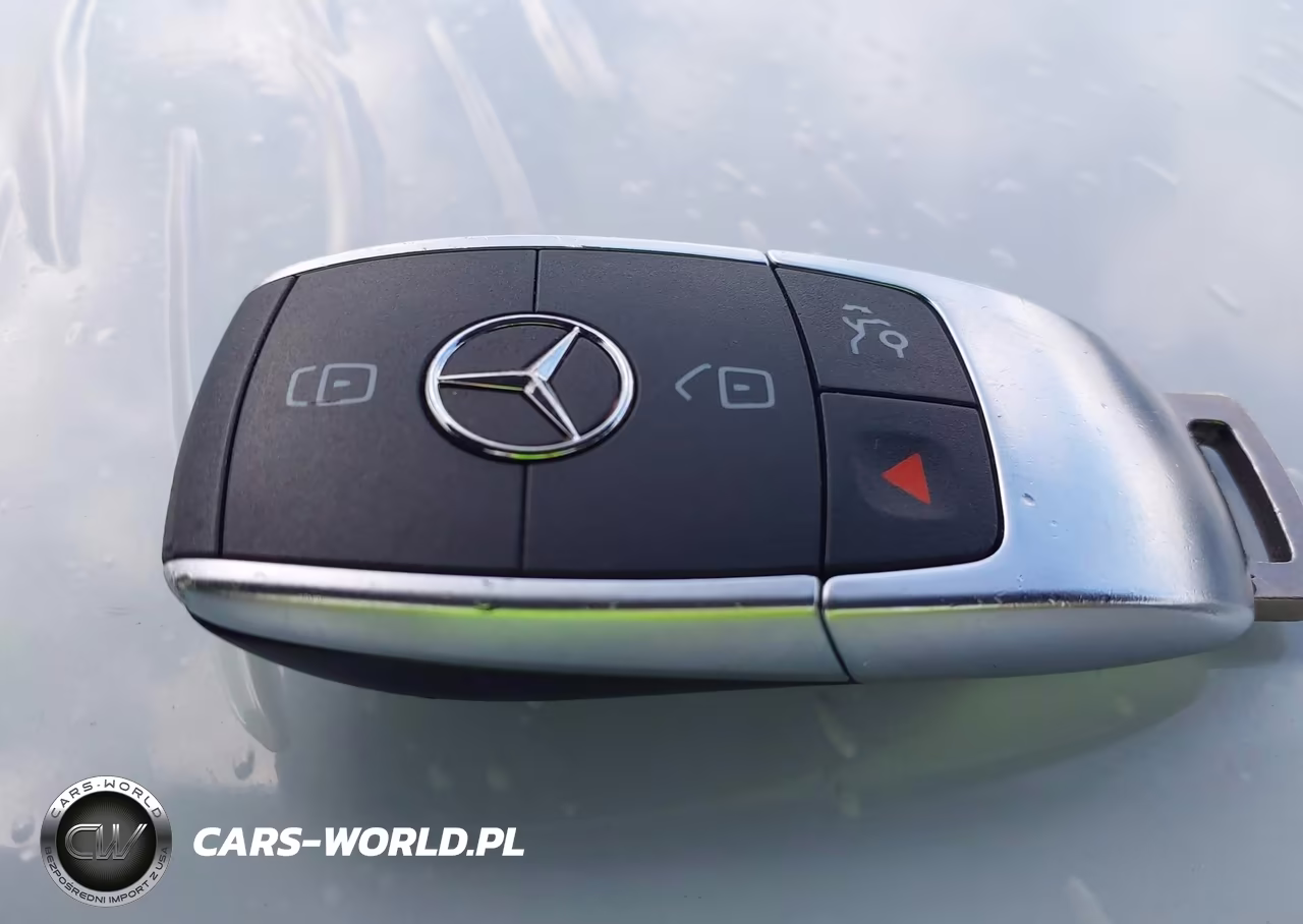 2019 Mercedes-Benz C 300 4Matic VIN:55SWF8EB4KU290196 - 11