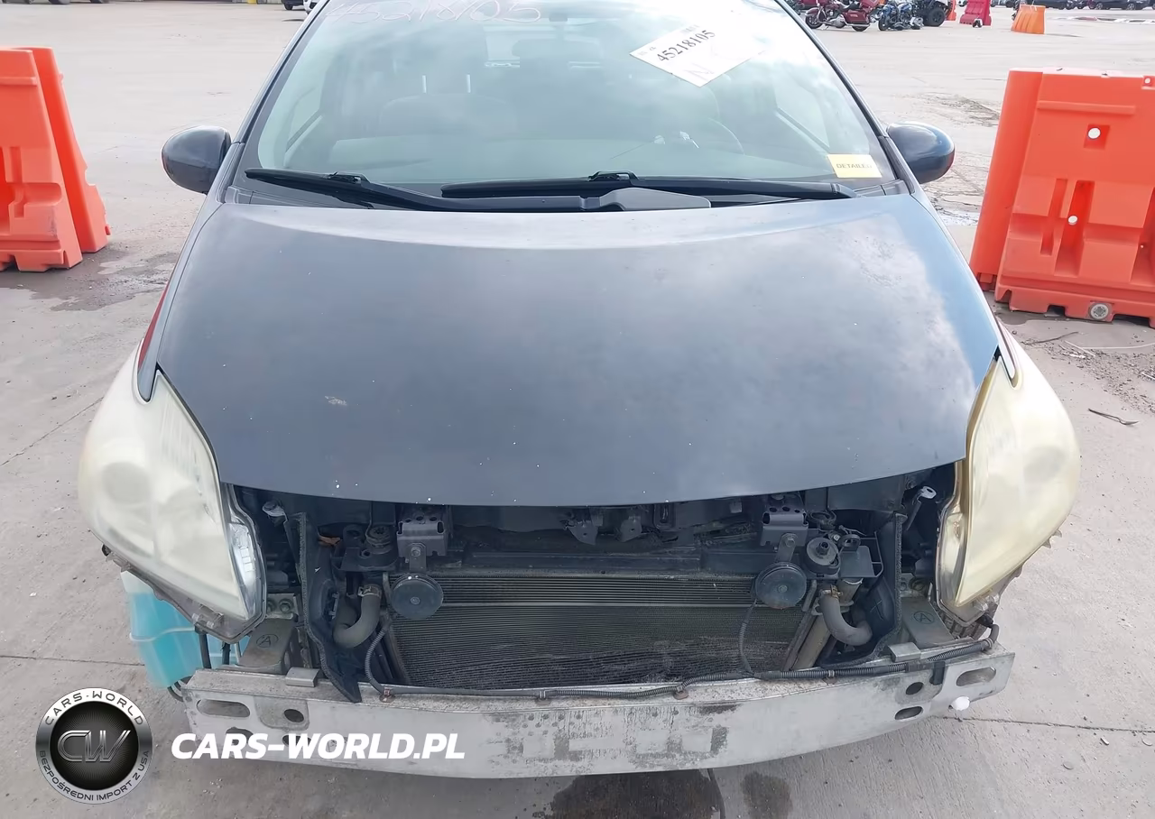 2011 Toyota Prius Three VIN:JTDKN3DUXB1380390 - 6