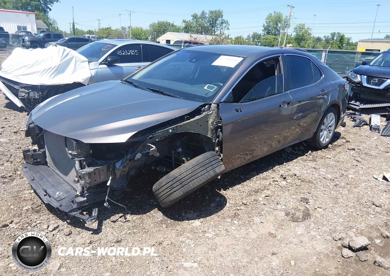2020 Toyota Camry Le VIN:4T1L11AK4LU996072 - 2