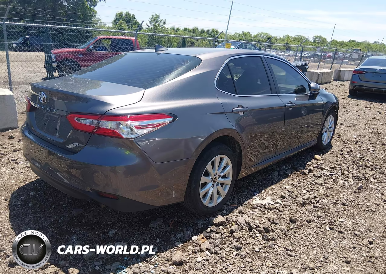 2020 Toyota Camry Le VIN:4T1L11AK4LU996072 - 4