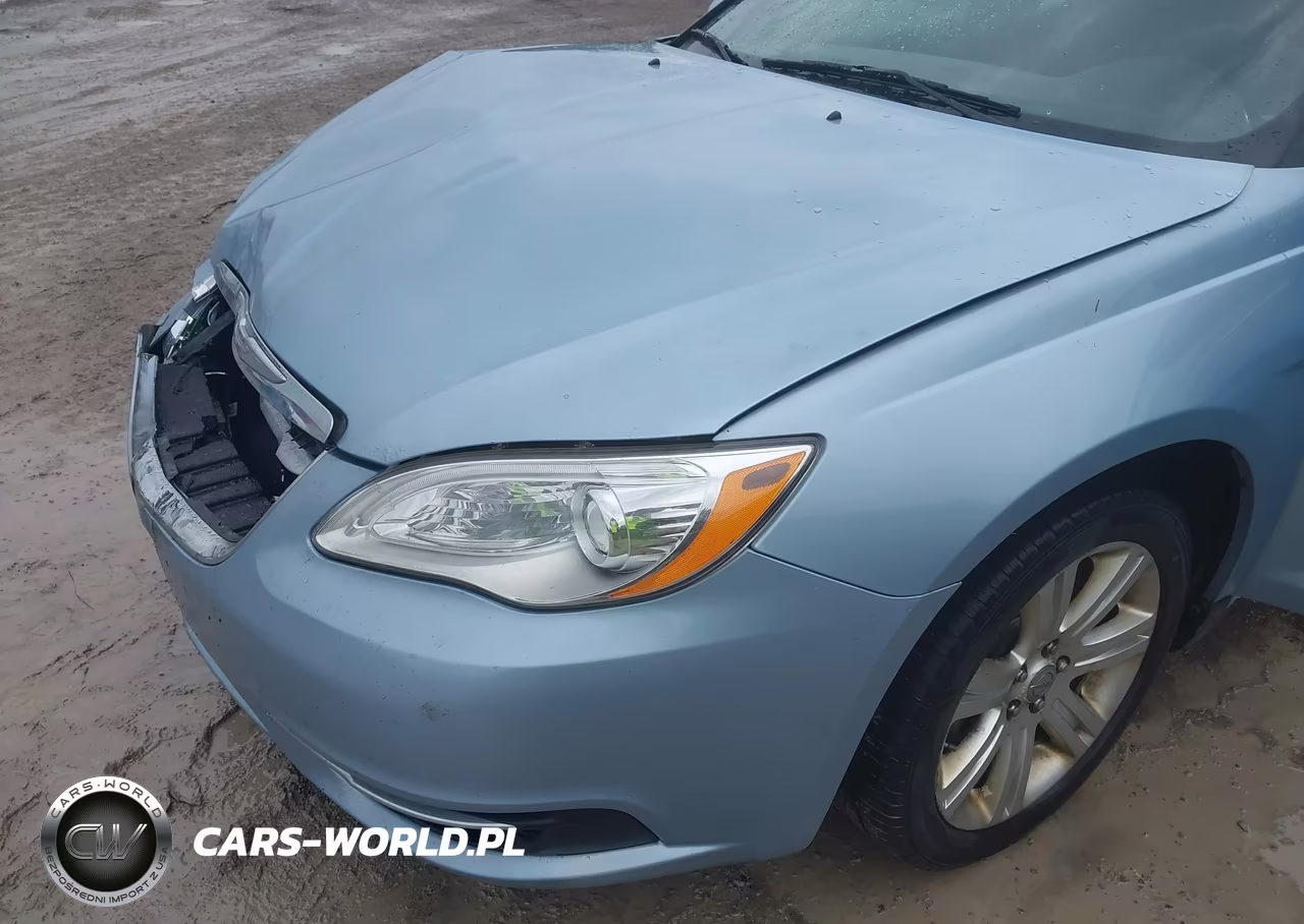 2013 Chrysler 200 Touring VIN:1C3CCBBBXDN705805 - 17