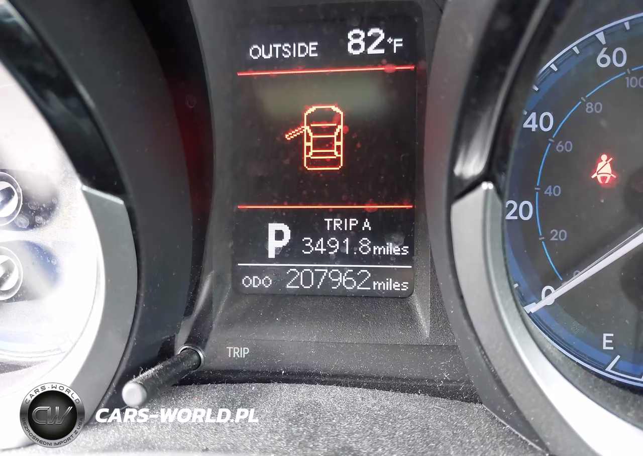 2014 Toyota Corolla S Plus VIN:5YFBURHE0EP118824 - 15