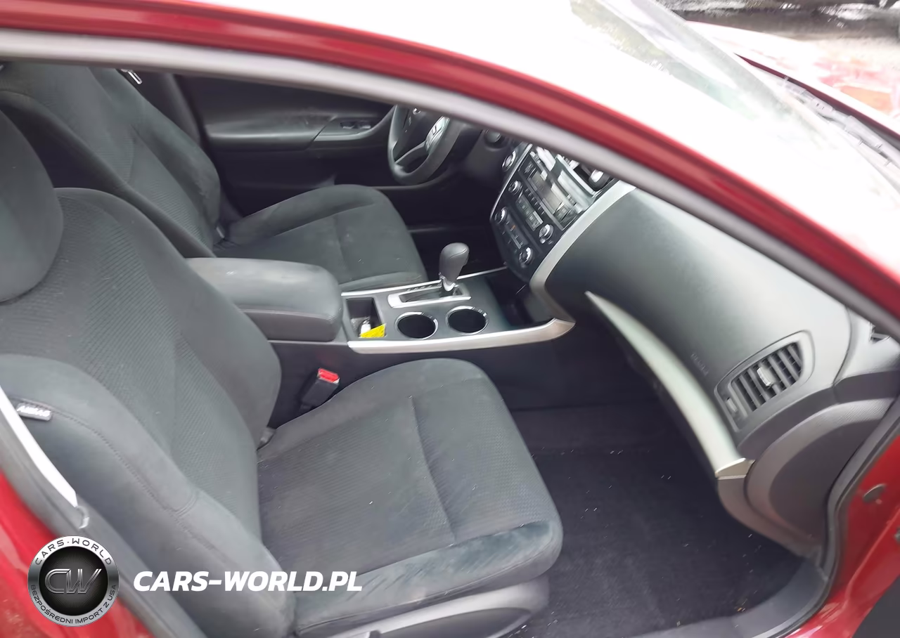 2015 Nissan Altima 2.5 S VIN:1N4AL3AP2FC476319 - 5