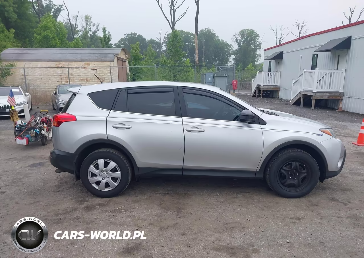 2015 Toyota Rav4 Le VIN:2T3BFREV6FW342976 - 14