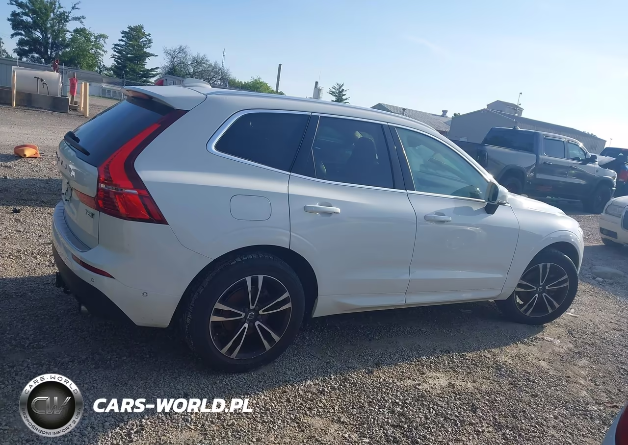2018 Volvo Xc60 T5 Momentum VIN:YV4102RK0J1081983 - 14