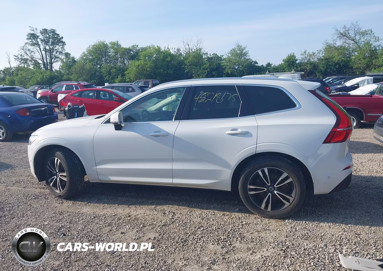 2018 Volvo Xc60 T5 Momentum VIN:YV4102RK0J1081983 - 15