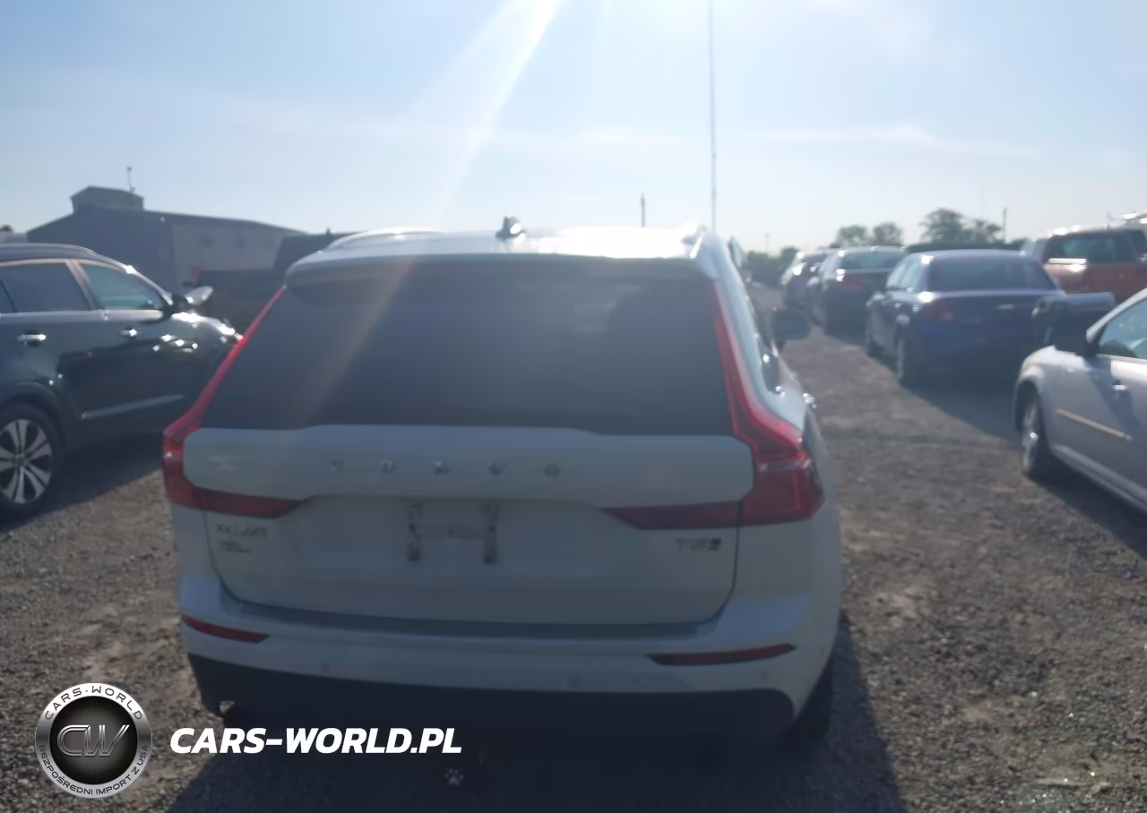 2018 Volvo Xc60 T5 Momentum VIN:YV4102RK0J1081983 - 17