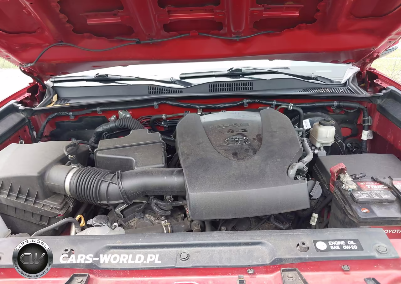 2018 Toyota Tacoma Trd Sport VIN:3TMCZ5AN7JM128325 - 10
