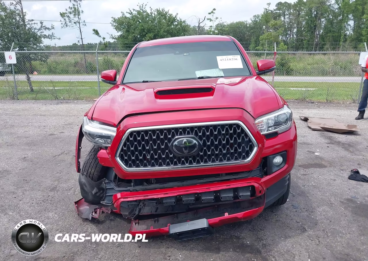 2018 Toyota Tacoma Trd Sport VIN:3TMCZ5AN7JM128325 - 12