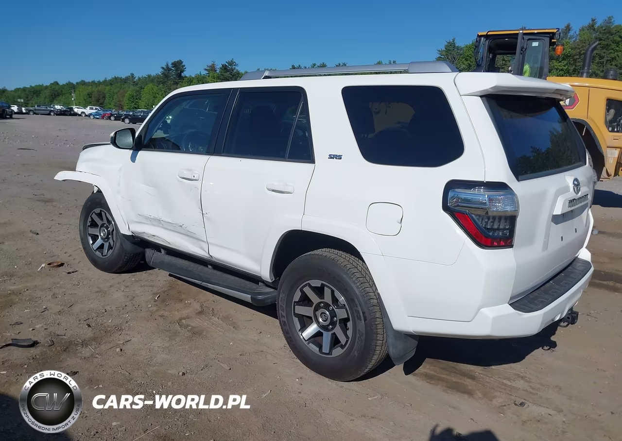 2015 Toyota 4Runner Sr5 VIN:JTEBU5JR0F5246092 - 3