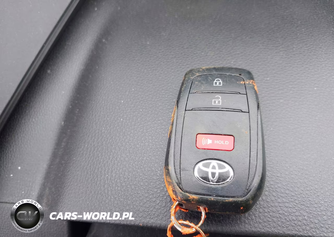 2023 Toyota Prius Xle Awd-E VIN:JTDADABU8P3000562 - 11