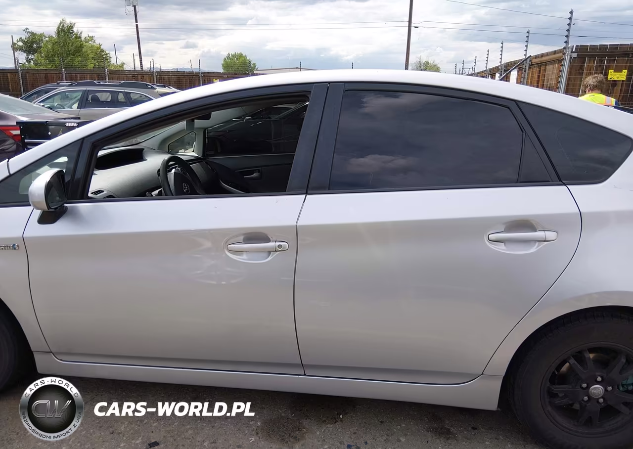 2010 Toyota Prius Iii VIN:JTDKN3DU8A1260800 - 14
