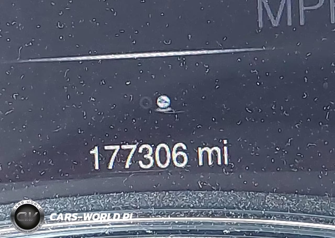 2014 Jeep Grand Cherokee Laredo VIN:1C4RJFAG0EC392907 - 16