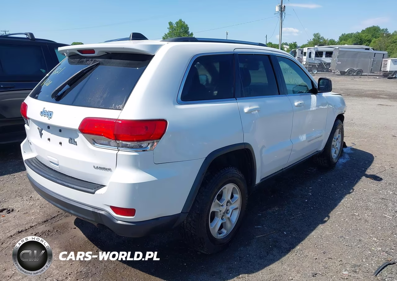2014 Jeep Grand Cherokee Laredo VIN:1C4RJFAG0EC392907 - 4