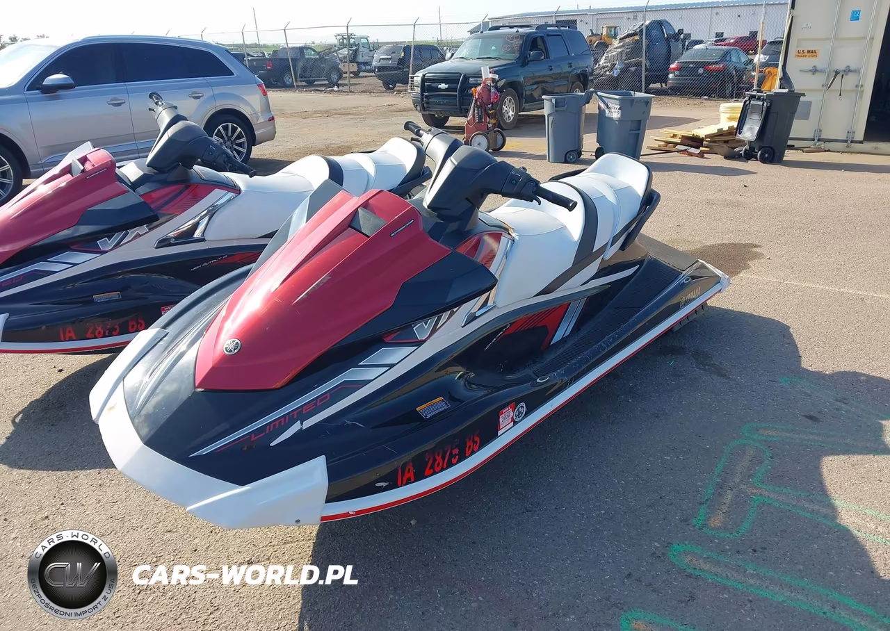 2018 Yamaha Vx Limited VIN:YAMA4243E818 - 2