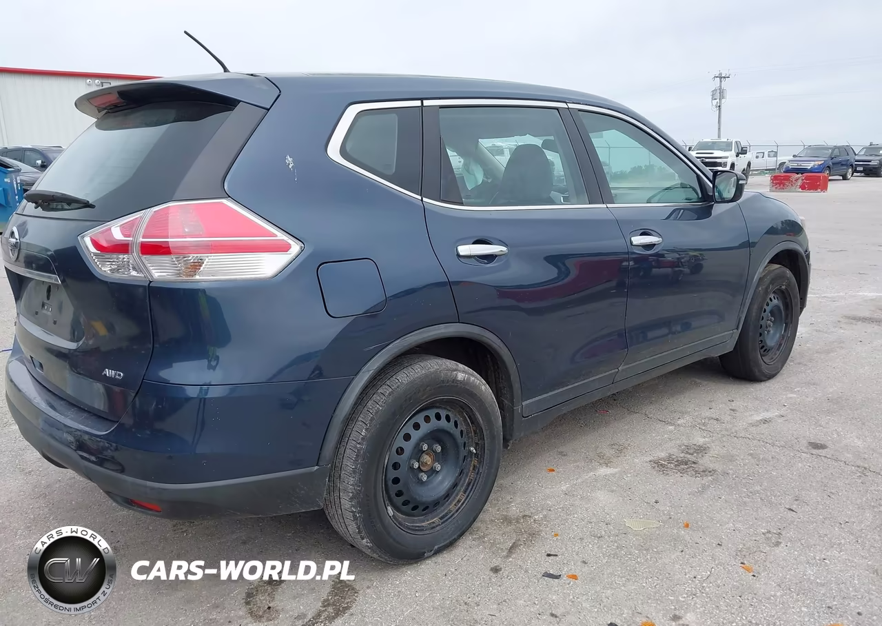 2015 Nissan Rogue S VIN:KNMAT2MV8FP539964 - 4