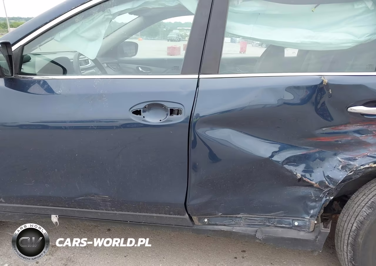2015 Nissan Rogue S VIN:KNMAT2MV8FP539964 - 6