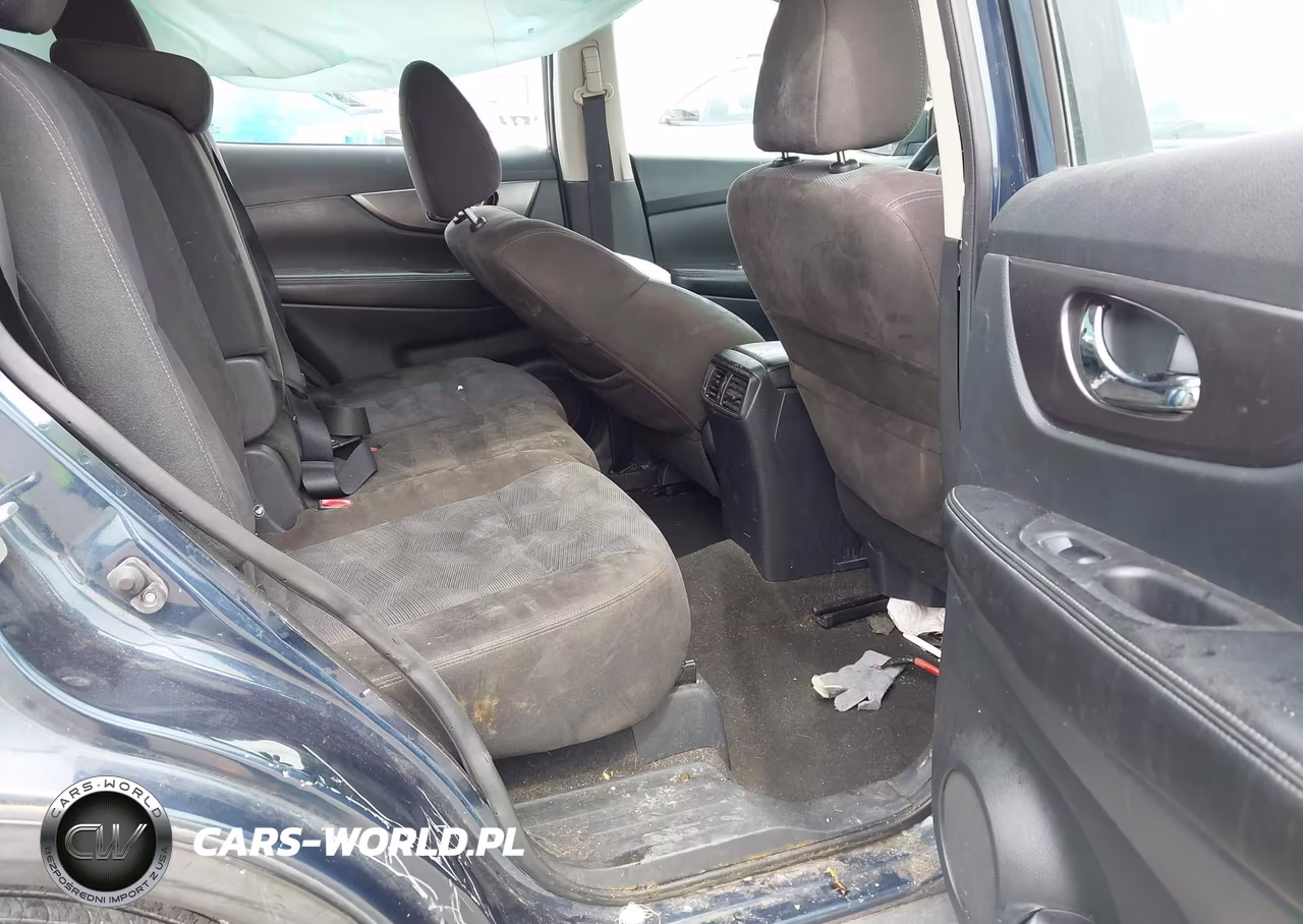 2015 Nissan Rogue S VIN:KNMAT2MV8FP539964 - 8