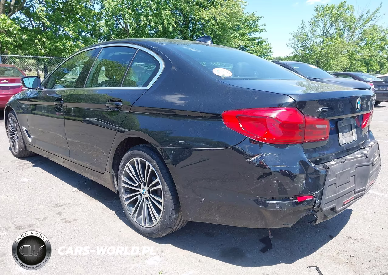 2019 BMW 530I xDrive VIN:WBAJA7C56KG911863 - 3
