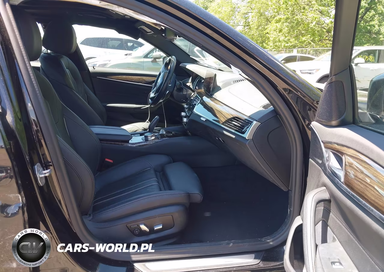 2019 BMW 530I xDrive VIN:WBAJA7C56KG911863 - 5