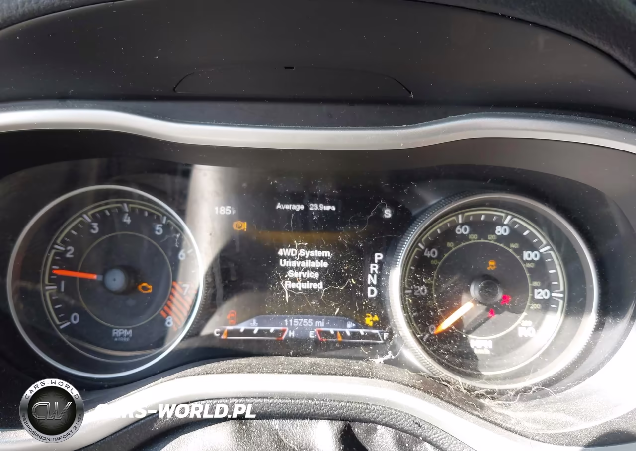 2015 Jeep Cherokee Trailhawk VIN:1C4PJMBS8FW729340 - 7