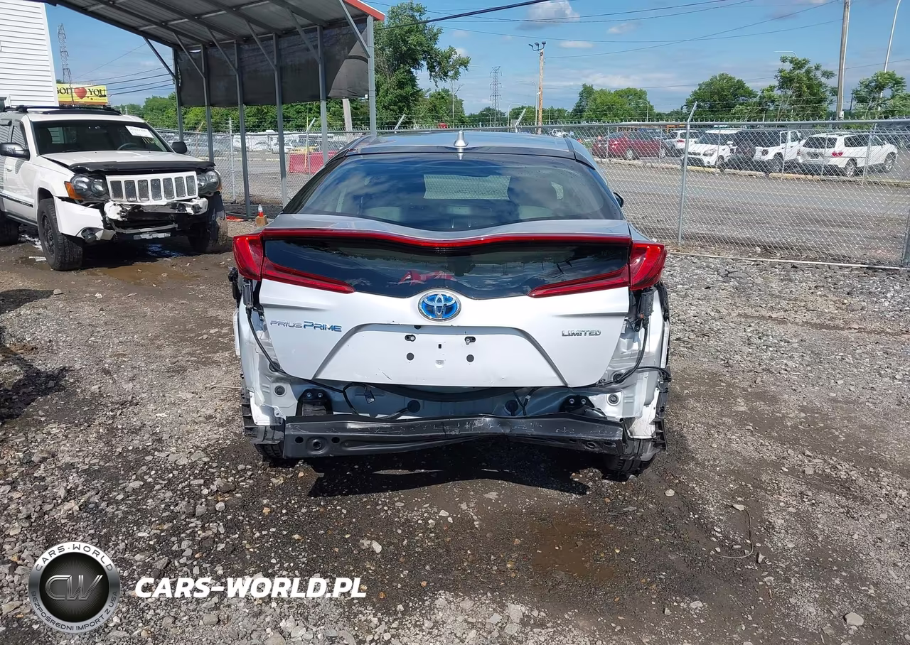 2022 Toyota Prius Prime Limited VIN:JTDKAMFP9N3227971 - 17