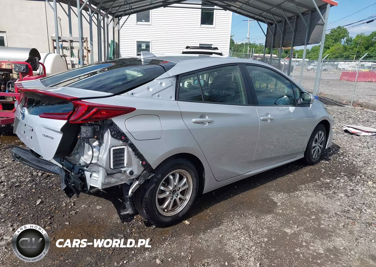 2022 Toyota Prius Prime Limited VIN:JTDKAMFP9N3227971 - 4