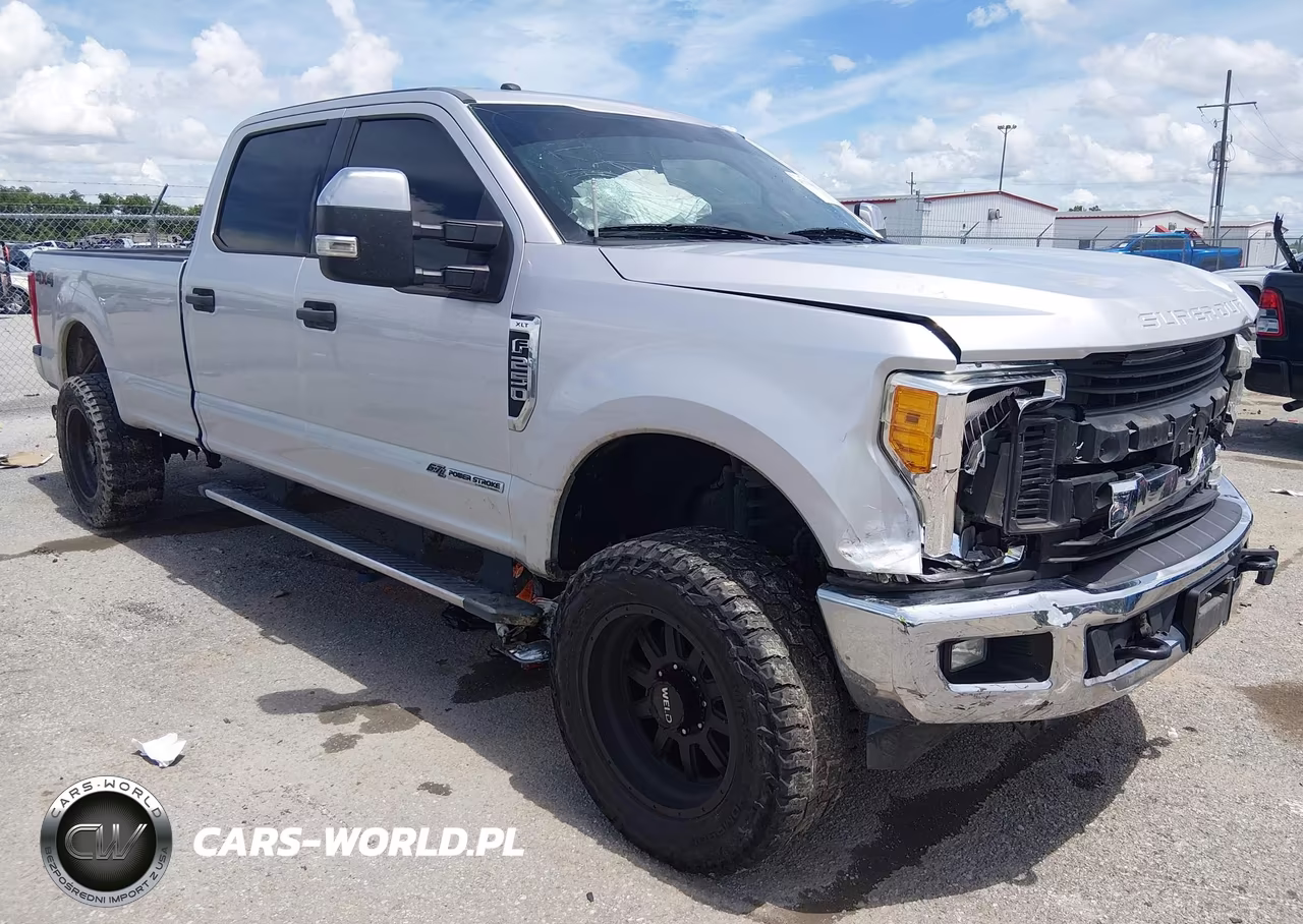 2017 Ford F-250 Xlt – zdjęcie 1 z 15