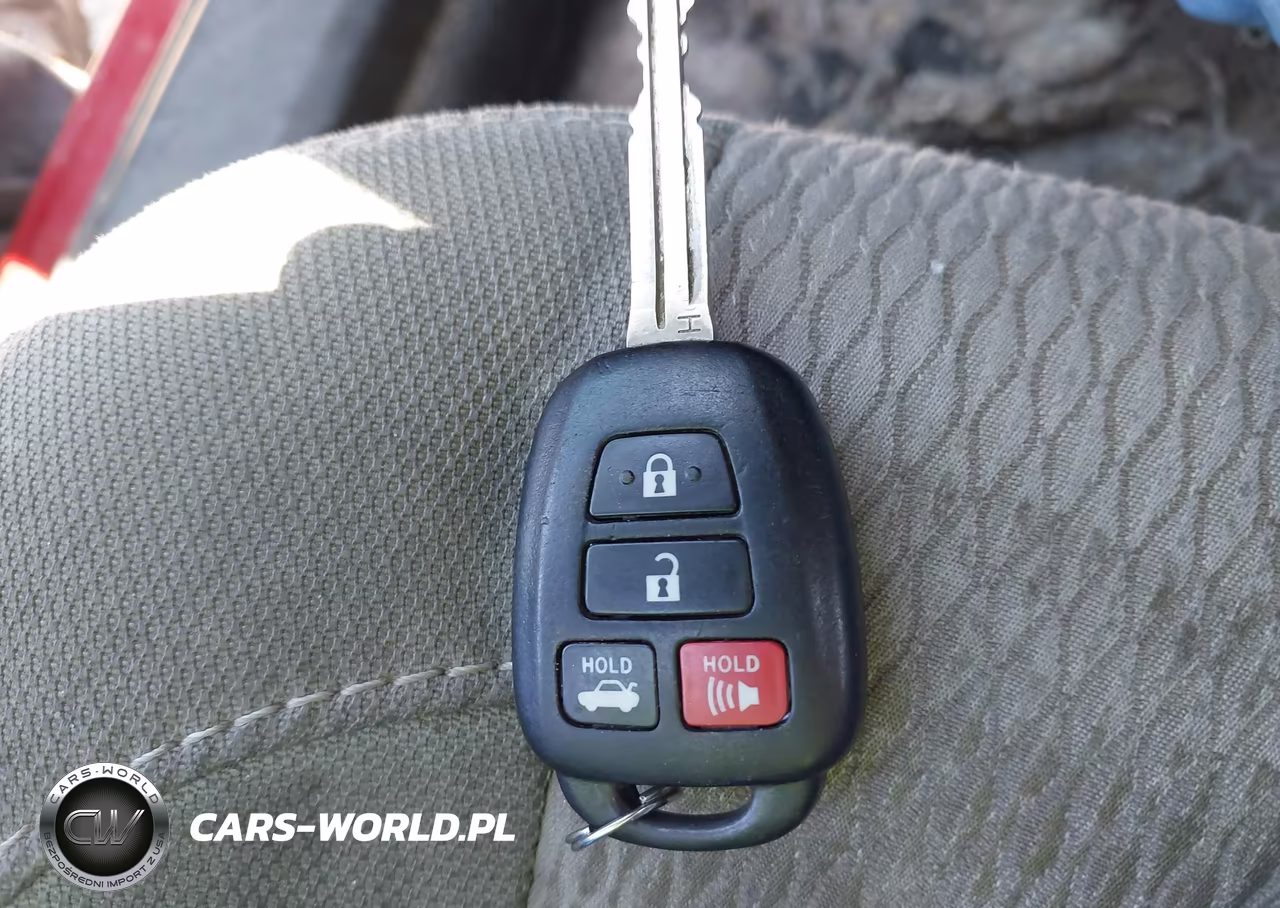 2014 Toyota Corolla Le VIN:2T1BURHE3EC221851 - 11