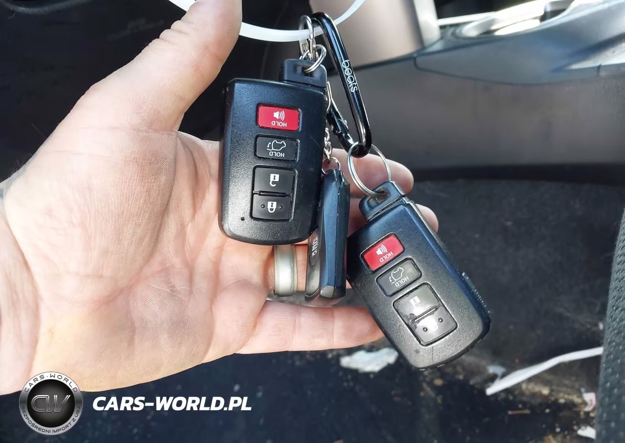 2016 Toyota Rav4 Hybrid Xle VIN:JTMRJREVXGD031983 - 11