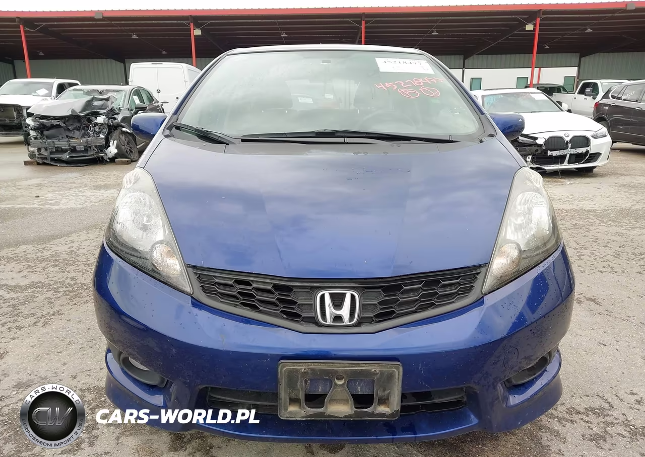 2012 Honda Fit Sport VIN:JHMGE8H56CC027221 - 12
