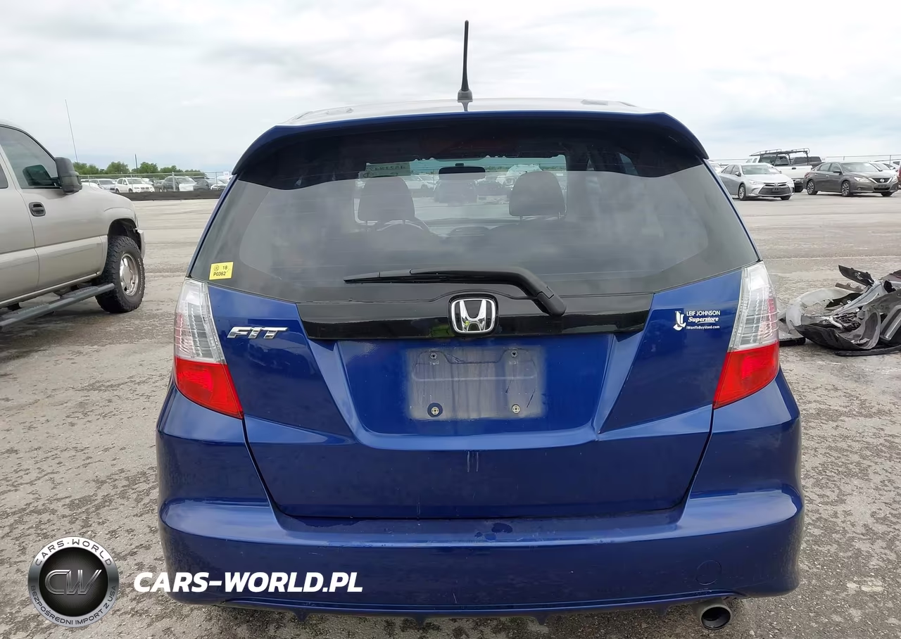 2012 Honda Fit Sport VIN:JHMGE8H56CC027221 - 16