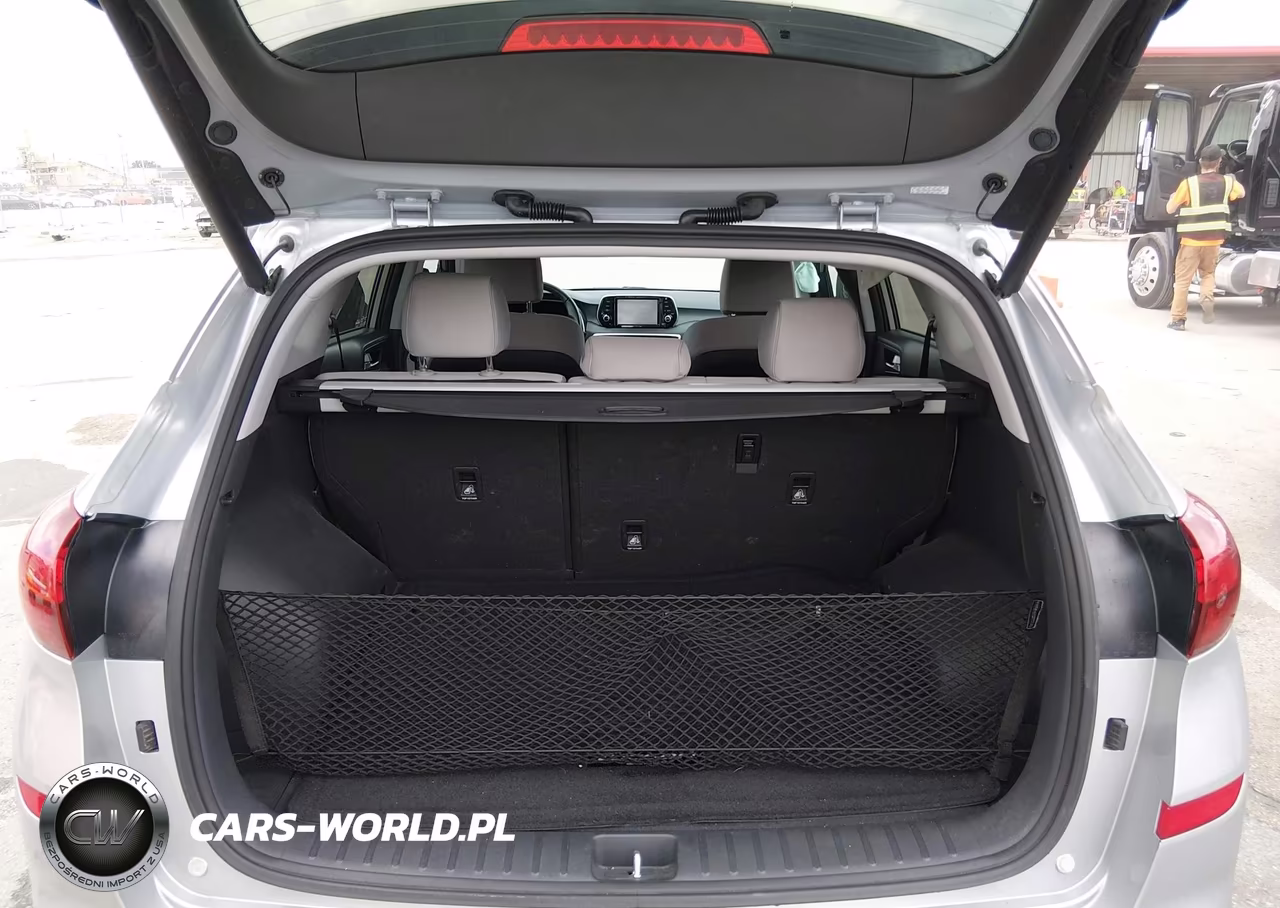 2020 Hyundai Tucson Sport VIN:KM8J33AL8LU209808 - 17